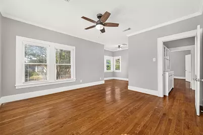 2438 White Oak Drive, Houston, TX 77009 - Photo 25
