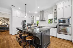 345 W 16th St, Houston, TX 77008 - Photo 13