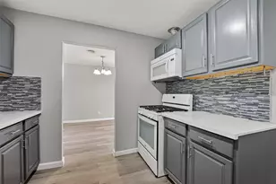 701 Oriole Ln, Pasadena, TX 77502 - Photo 3
