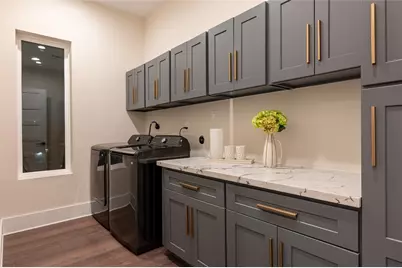 915 Thompson Street, Houston, TX 77007 - Photo 25