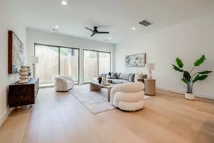 816 W 17th St, Houston, TX 77008 - Photo 17