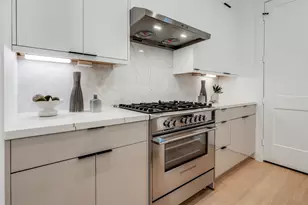 816 W 17th St, Houston, TX 77008 - Photo 13