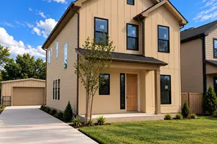 737 S Carroll St, La Porte, TX 77571 - Photo 1