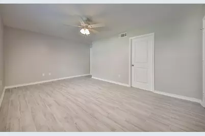 12633 Memorial Drive #159, Houston, TX 77024 - Photo 9