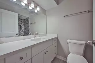 12633 Memorial Dr, Houston, TX 77024 - Photo 7