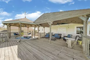 9222 Avenue C, Liverpool, TX 77577 - Photo 7