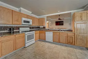 6026 Copinsay Dr, Katy, TX 77449 - Photo 9