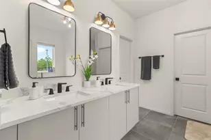 1266 Oakmont Villas Dr, Houston, TX 77091 - Photo 13