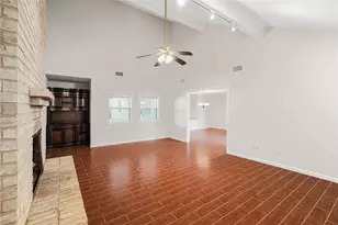 15903 7 Springs Dr, Houston, TX 77084 - Photo 9