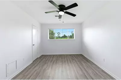 659 Grand Oaks Drive, Houston, TX 77015 - Photo 9