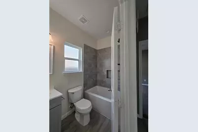 825 Omeara, Montgomery, TX 77316 - Photo 7