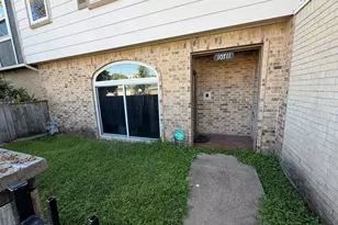 10711 Sandpiper Dr, Houston, TX 77096 - Photo 3