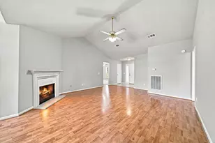 20619 Apache Lake Dr, Katy, TX 77449 - Photo 5