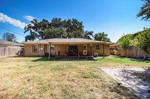 110 William Ave, Baytown, TX 77520 - Photo 13