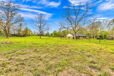 481 County Road 2084, Liberty, TX 77575 - Photo 21