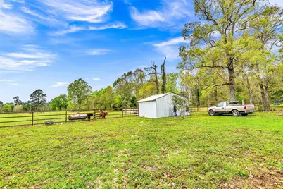 481 County Road 2084, Liberty, TX 77575 - Photo 17