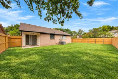 7818 Tierra Verde Drive, Houston, TX 77083 - Photo 21