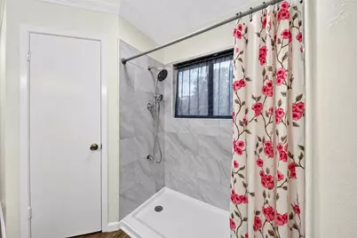 7818 Tierra Verde Drive, Houston, TX 77083 - Photo 17