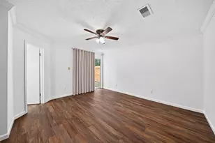 7818 Tierra Verde Dr, Houston, TX 77083 - Photo 15