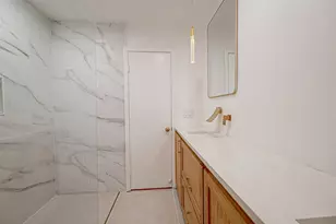 7497 Brompton St, Houston, TX 77025 - Photo 13