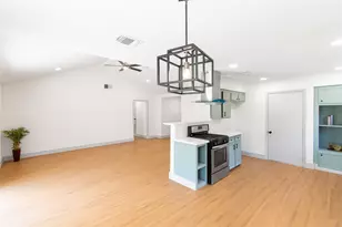 7926 Salge Dr, Houston, TX 77040 - Photo 11