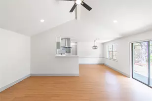 7926 Salge Dr, Houston, TX 77040 - Photo 9