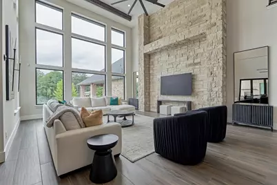 15577 Crown Oaks Drive, Montgomery, TX 77316 - Photo 3