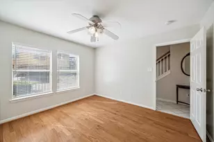 1639 Sutton St, Houston, TX 77006 - Photo 5