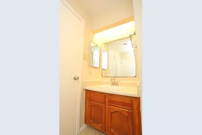 17510 Heritage Creek Court, Webster, TX 77598 - Photo 11