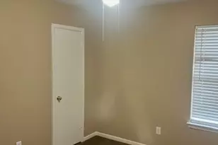 16406 Eton Brook Ln, Houston, TX 77073 - Photo 9