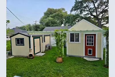 705 Teague Street, Navasota, TX 77868 - Photo 9