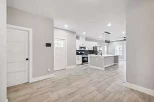 926 Granville Dr, Houston, TX 77091 - Photo 7