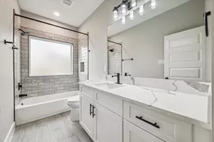 926 Granville Dr, Houston, TX 77091 - Photo 11
