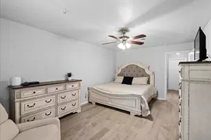 7103 Chinook St, Baytown, TX 77521 - Photo 17
