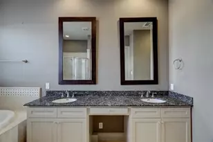 3142 Pemberton Walk, Houston, TX 77025 - Photo 11