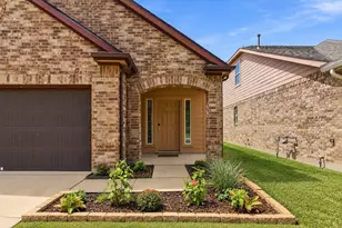8117 E Pine Creek Bend, Cypress, TX 77433 - Photo 3