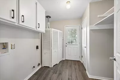 1809 Winding Creek Drive, Pearland, TX 77581 - Photo 11