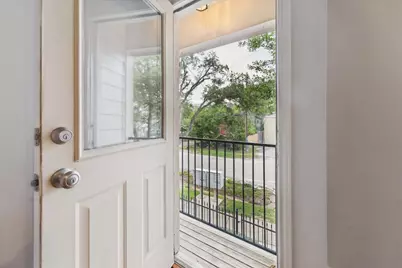 1138 W 25th Street #F, Houston, TX 77008 - Photo 15