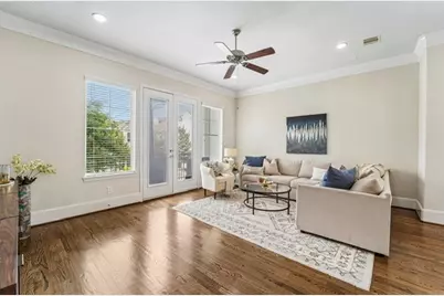 1010 W 24th Street #O, Houston, TX 77008 - Photo 9