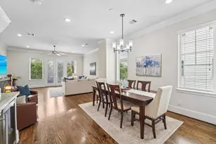 1010 W 24th St, Houston, TX 77008 - Photo 1