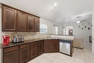 8338 Broadleaf Ave, Baytown, TX 77521 - Photo 9