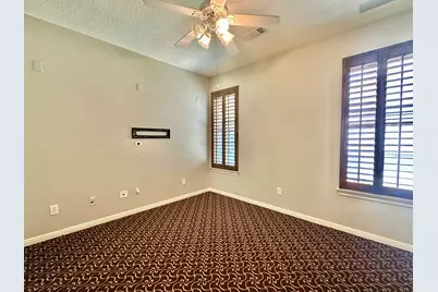 107 E Mirror Ridge Circle, The Woodlands, TX 77382 - Photo 37