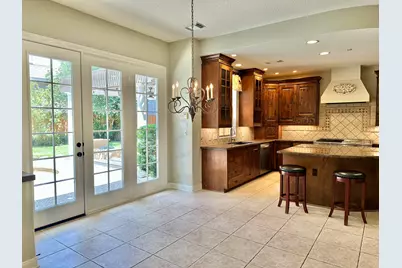 107 E Mirror Ridge Circle, The Woodlands, TX 77382 - Photo 13