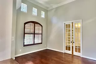 107 E Mirror Ridge Cir, The Woodlands, TX 77382 - Photo 5