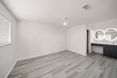 5726 Yorkgate Drive, Spring, TX 77373 - Photo 13