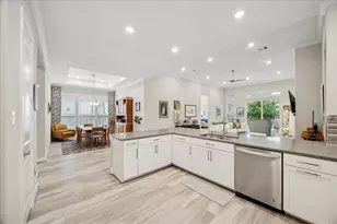 4614 Feather Cove Ct, Sugar Land, TX 77479 - Photo 9