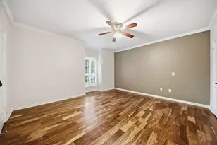 1100 Augusta Dr, Houston, TX 77057 - Photo 15