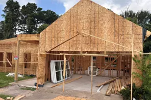8715 Victoria Forest Dr, Houston, TX 77088 - Photo 3