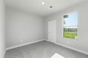 2522 16th St, Hempstead, TX 77445 - Photo 11