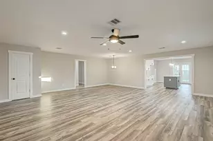 2111 Nina Lee Ln, Houston, TX 77018 - Photo 15